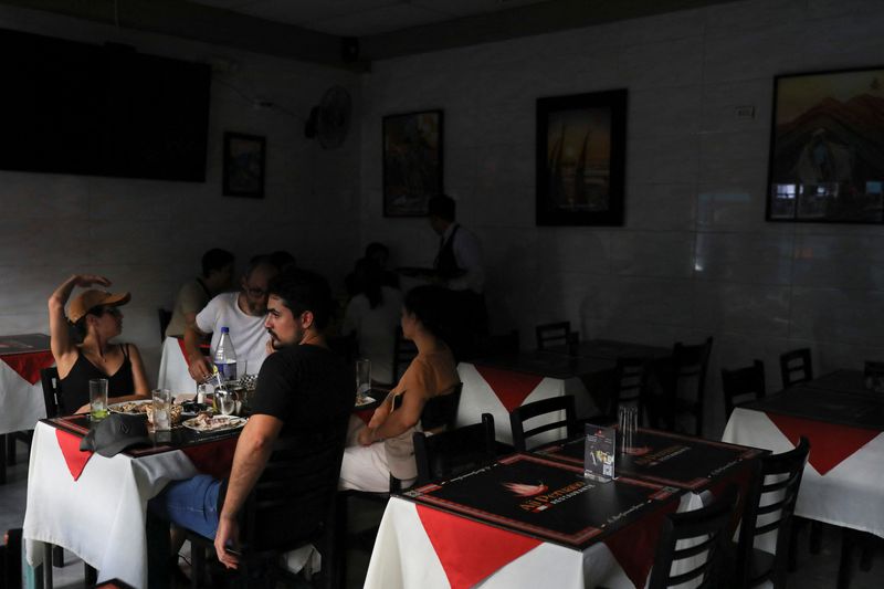 Chile power outage plunges capital into darkness, hits major copper mines