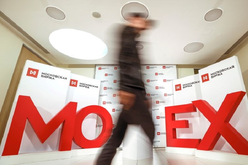 Russia stocks lower at close of trade; MOEX Russia Index unchanged