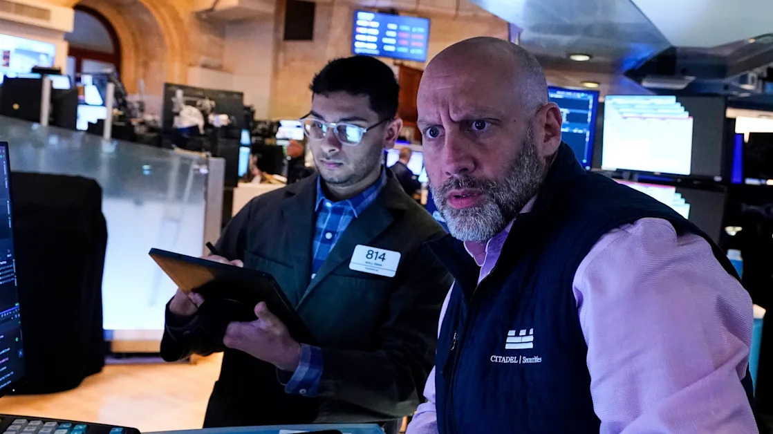 Stock market today: Dow, S&P 500, Nasdaq fall as Trump tariff threats roar back, US deficit anxiety deepens
