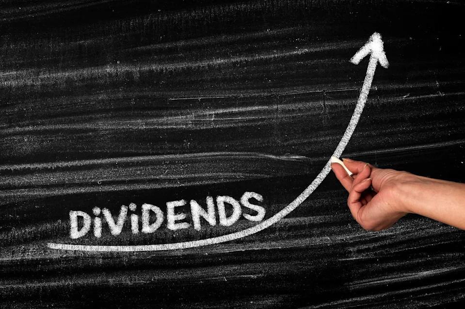 The Smartest Dividend Stocks to Buy With $1,000 Right Now