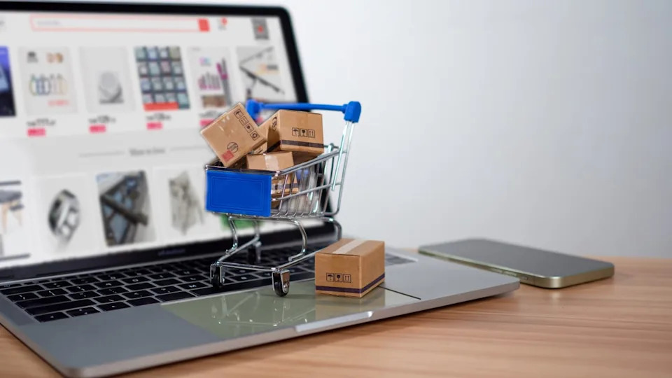 Here's Why Walmart Continues to Crush the S&P 500 (and if the Dividend Stock Is a Buy Now)
