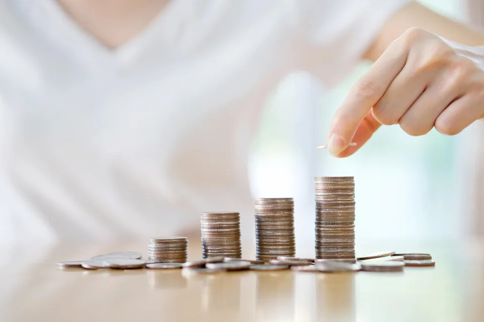 Want More Money? These 3 High-Yield Dividend Stocks Are on Track to Give You a Raise Every Single Quarter.