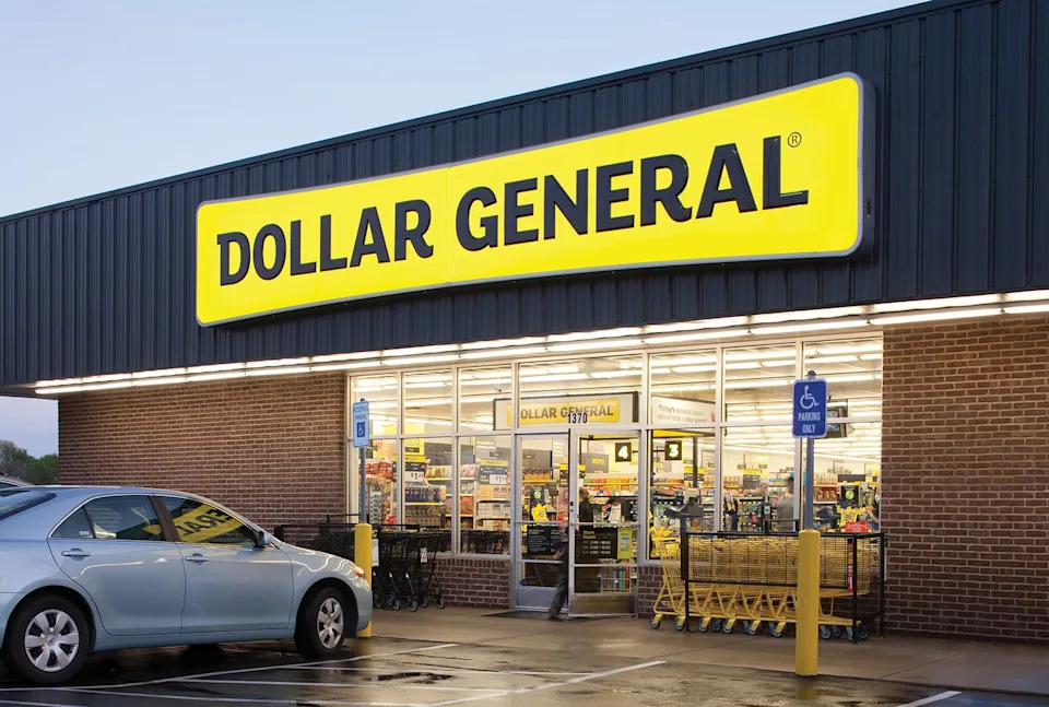 Dollar General Stock Is Up More Than 30% in 2025. Time to Buy?