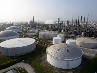Oil Falls as Saudi Arabia Seeks More Major Production Hikes