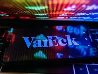 VanEck, 21Shares urge SEC to restore crypto ETPs 'first-to-file' rule