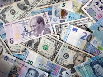 Euro eases after Trump threatens 30% tariffs on EU