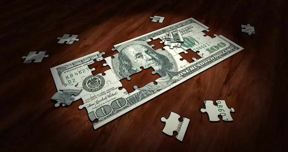Dollar Rallies on Higher T-note Yields